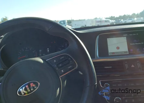 2018 Kia Optima Sx Turbo z USA, uszkodzony, nr VIN 5XXGW4L29JG242920